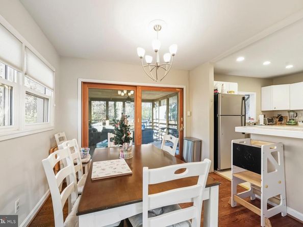 1105 Westbriar Court NE, Vienna VA 22180