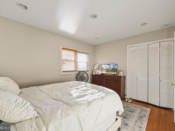 1105 Westbriar Court NE, Vienna VA 22180