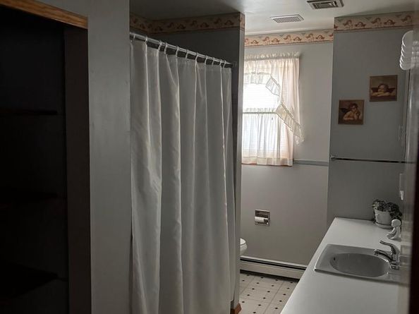 708 Hoffnagle Street, Philadelphia PA 19111