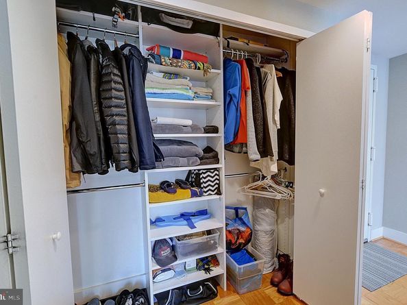 5225 Pooks Hill Road 121N, Bethesda MD 20814