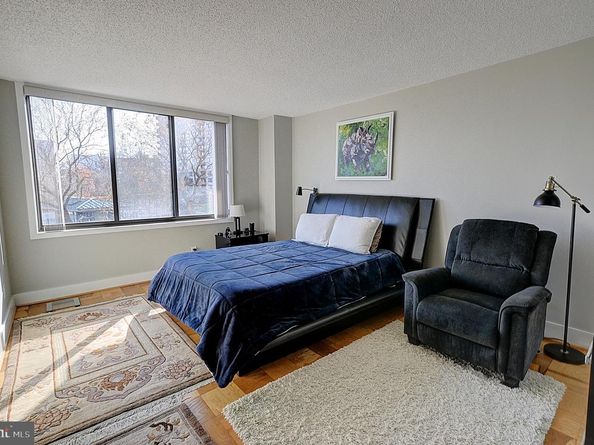 5225 Pooks Hill Road 121N, Bethesda MD 20814