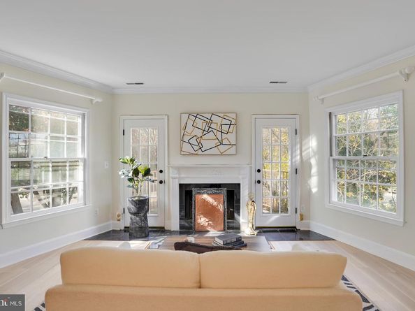 4339 Massachusetts Avenue NW 4339, Washington DC 20016