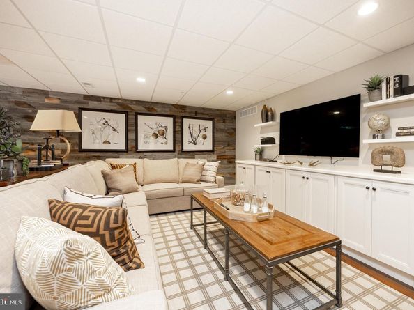 105 Magnolia Street, Dresher PA 19025