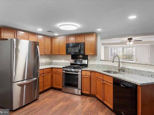 1247 N Van Dorn Street, Alexandria VA 22304