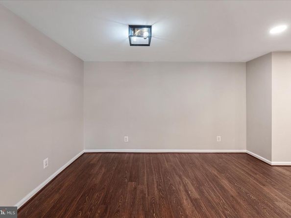 1247 N Van Dorn Street, Alexandria VA 22304