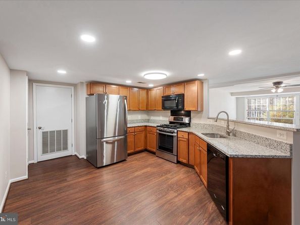 1247 N Van Dorn Street, Alexandria VA 22304