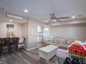 42 Hollyhock Lane, Levittown PA 19055