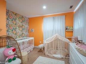 42 Hollyhock Lane, Levittown PA 19055