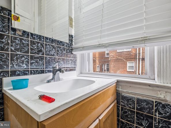 235 Ashby Road, Upper Darby PA 19082