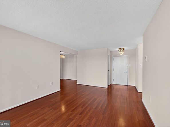 4500 S Four Mile Run Drive 314, Arlington VA 22204