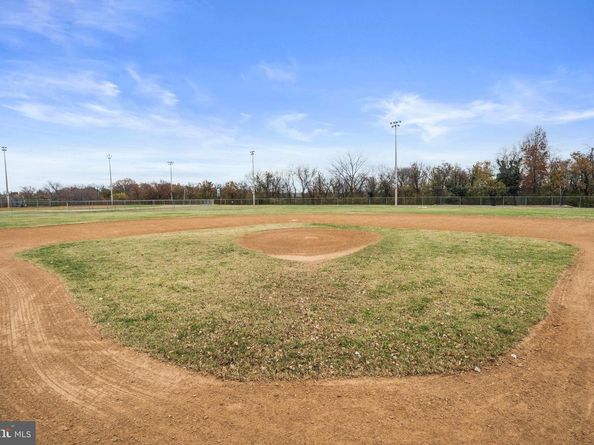 3139 Fort Lincoln Drive NE, Washington DC 20018