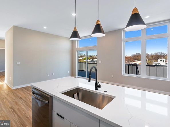 1358 Florida Avenue NE PH2, Washington DC 20002