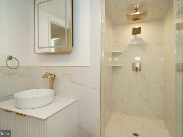 714 Watkins Street, Philadelphia PA 19148