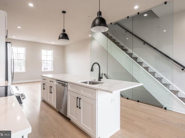 4030 Marilyn Drive, Philadelphia PA 19131