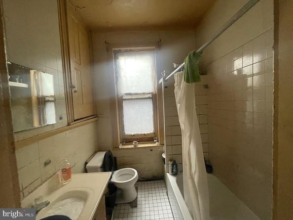 2836 N Park Avenue, Philadelphia PA 19132