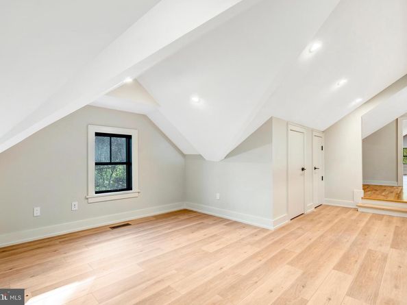 5921 Chesterbrook Road, Mclean VA 22101