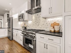 5921 Chesterbrook Road, Mclean VA 22101