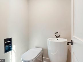 5921 Chesterbrook Road, Mclean VA 22101