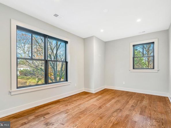 5921 Chesterbrook Road, Mclean VA 22101