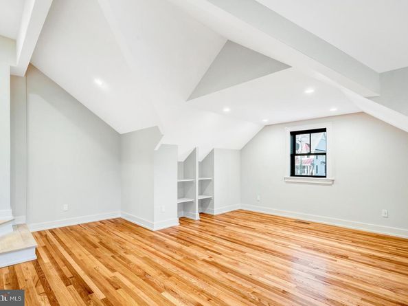 5921 Chesterbrook Road, Mclean VA 22101