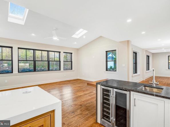 5921 Chesterbrook Road, Mclean VA 22101