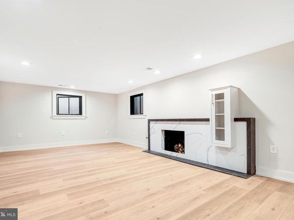 5921 Chesterbrook Road, Mclean VA 22101