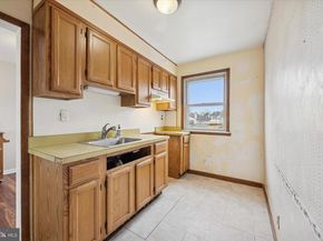 3419 Valley Green Drive, Drexel Hill PA 19026