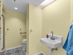 2001 Hamilton Street 507, Philadelphia PA 19130