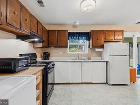 813 N Argonne Avenue, Sterling VA 20164
