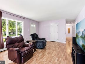 813 N Argonne Avenue, Sterling VA 20164