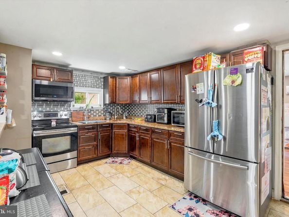 4218 Welsh Road, Philadelphia PA 19136