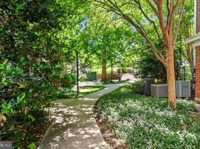 12913 Centre Park Circle 103, Herndon VA 20171