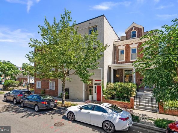718 Park Road NW 1, Washington DC 20010