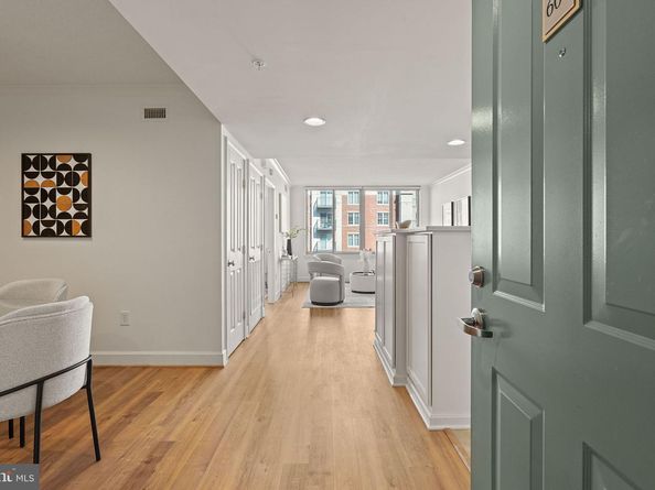 1220 N Fillmore Street 606, Arlington VA 22201