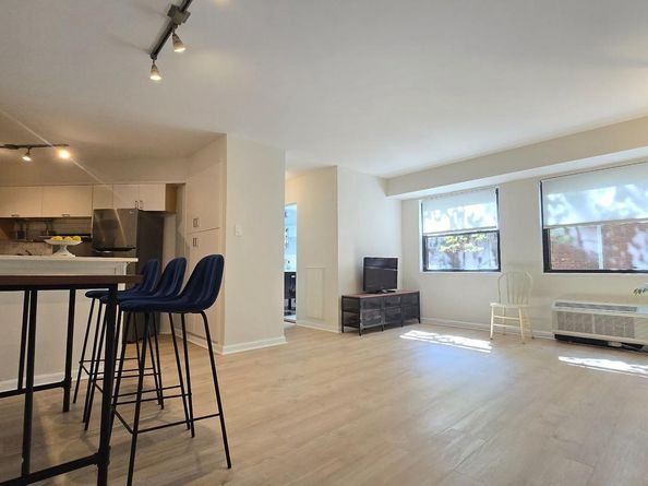 1801 Clydesdale Place NW 201, Washington DC 20009
