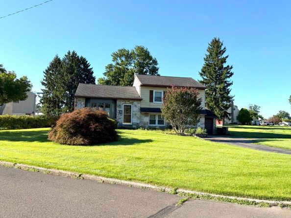 404 Shallcross Road, Southampton PA 18966