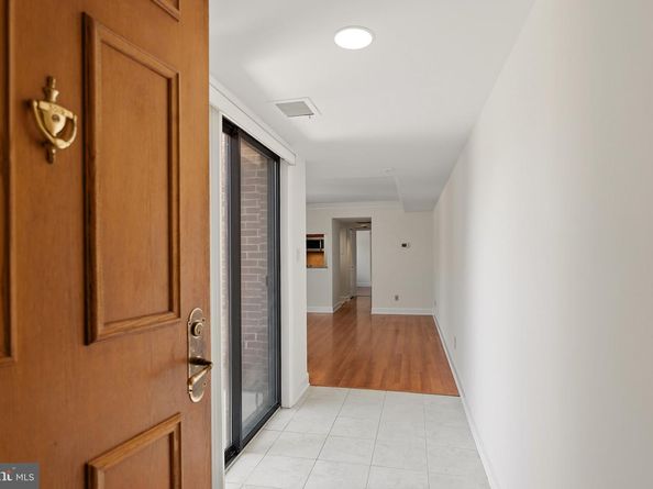 1080 Wisconsin Avenue NW 3019, Washington DC 20007