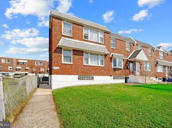 8728 Gillespie Street, Philadelphia PA 19136