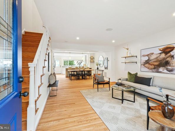 817 20TH Street NE, Washington DC 20002