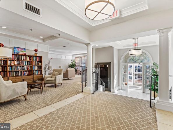 4951 Brenman Park Drive 110, Alexandria VA 22304