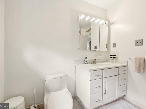 5417 Gary Place, Alexandria VA 22311