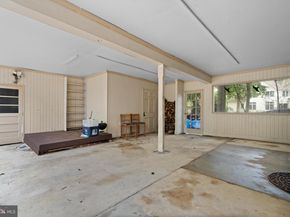 5417 Gary Place, Alexandria VA 22311
