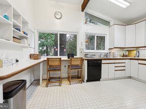 5417 Gary Place, Alexandria VA 22311