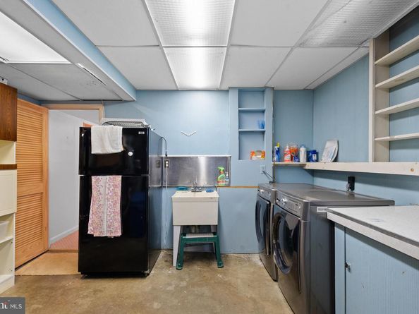 5417 Gary Place, Alexandria VA 22311