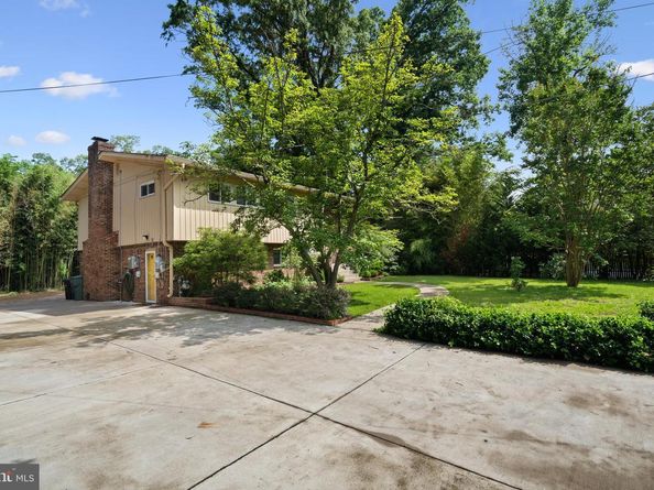 5417 Gary Place, Alexandria VA 22311
