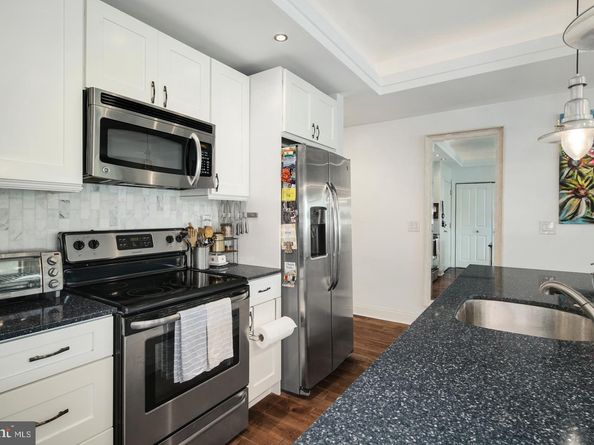 1022 Fairmount Avenue 5, Philadelphia PA 19123