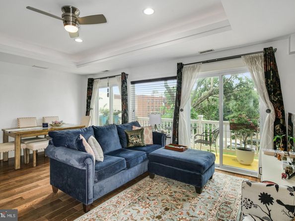 1022 Fairmount Avenue 5, Philadelphia PA 19123