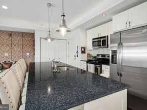 1022 Fairmount Avenue 5, Philadelphia PA 19123