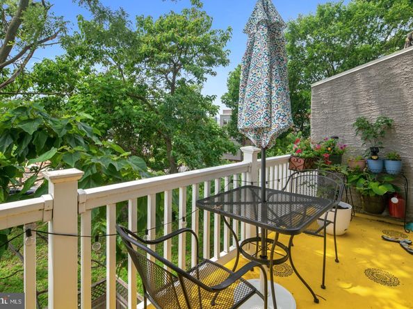 1022 Fairmount Avenue 5, Philadelphia PA 19123