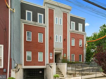 1022 Fairmount Avenue